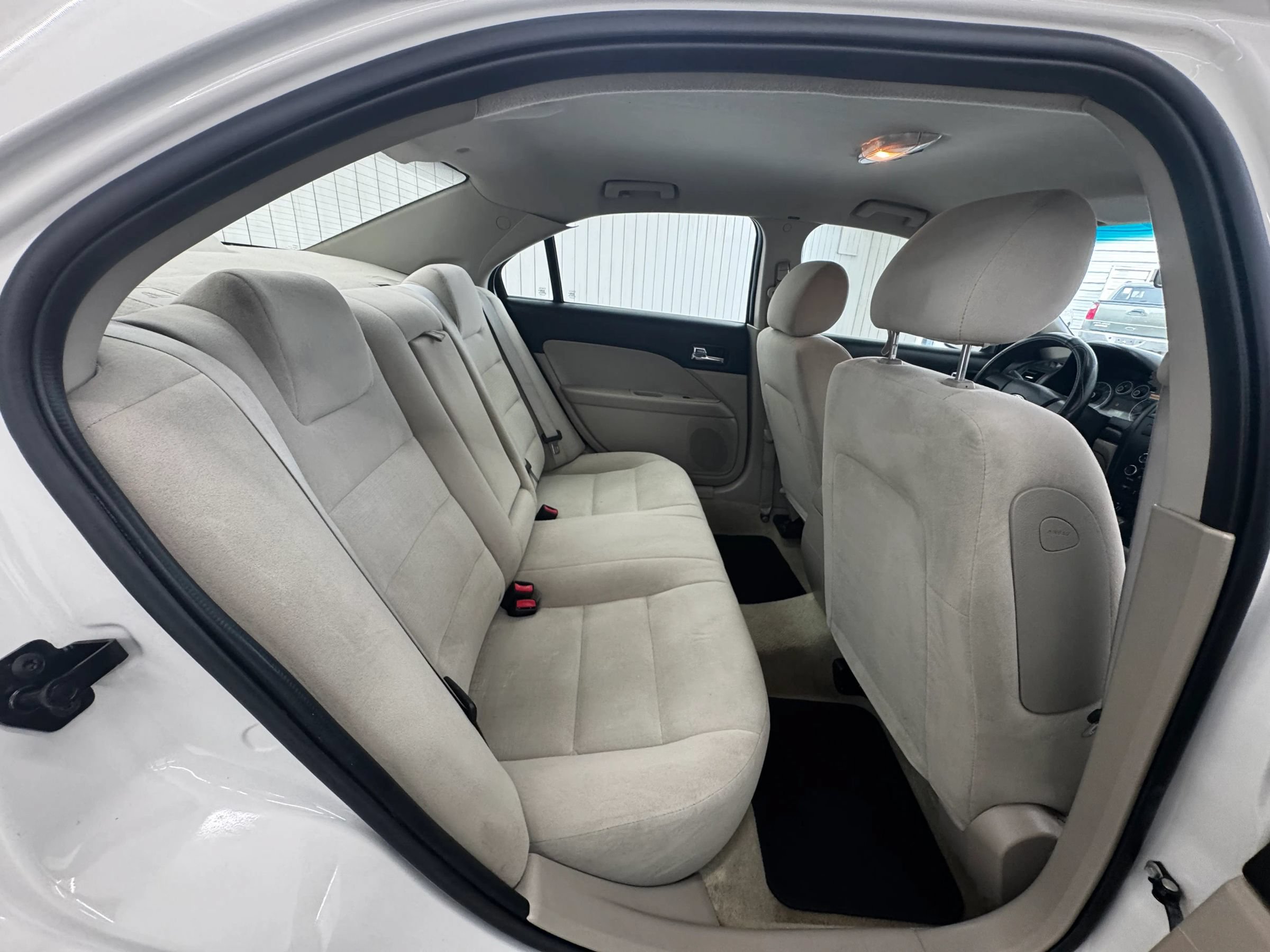 Used 2008 Ford Fusion S FWD image 10