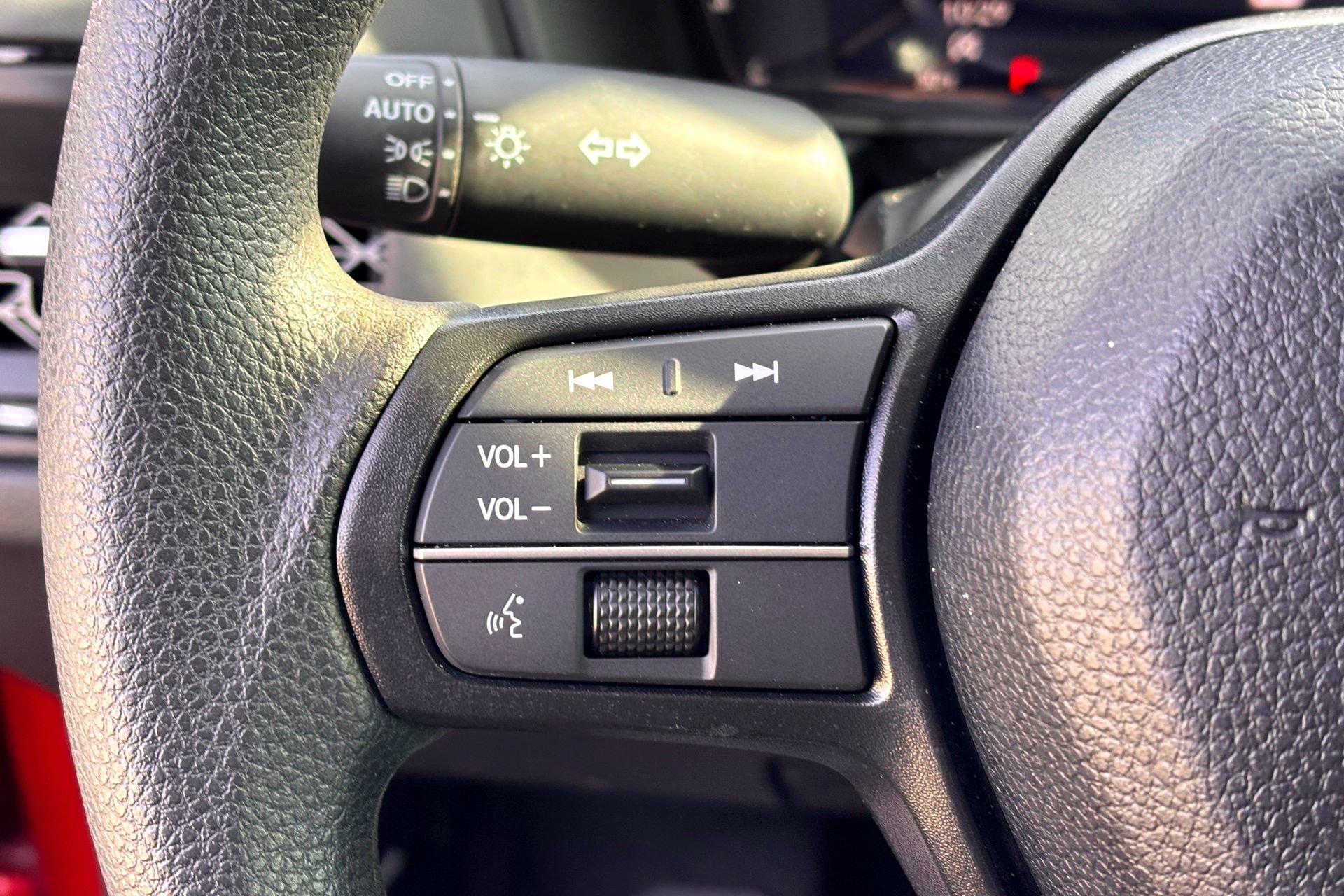 Used 2025 Honda Accord SE image 15