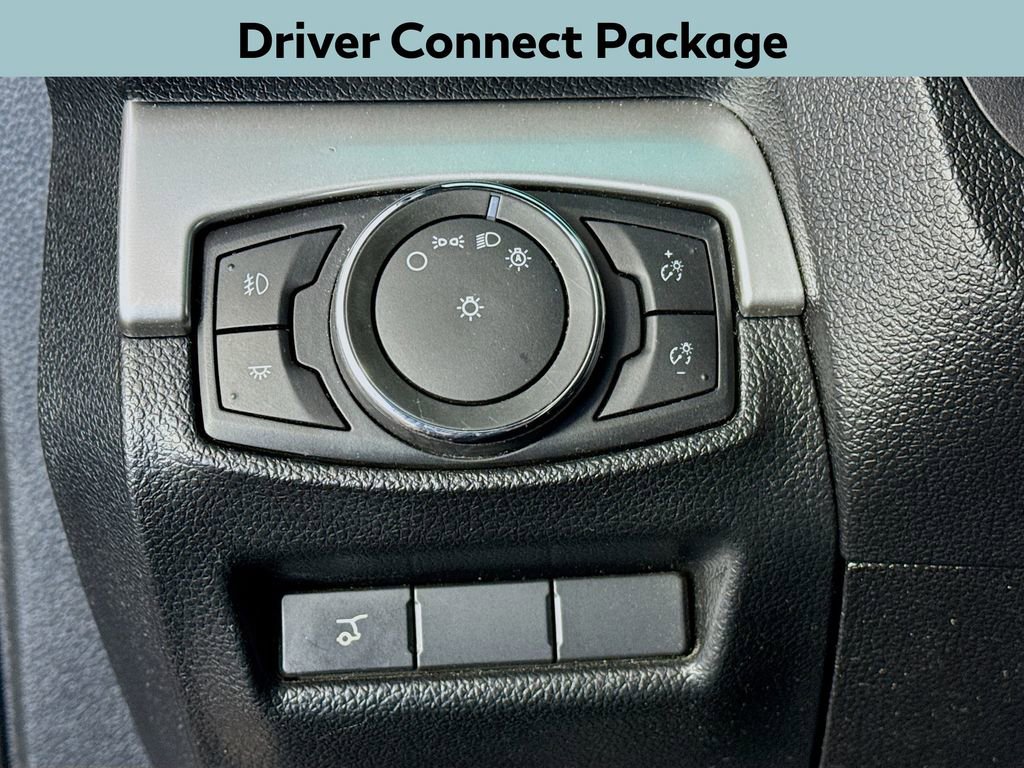 Used 2017 Ford Explorer XLT w/ Equipment Group 202A image 10