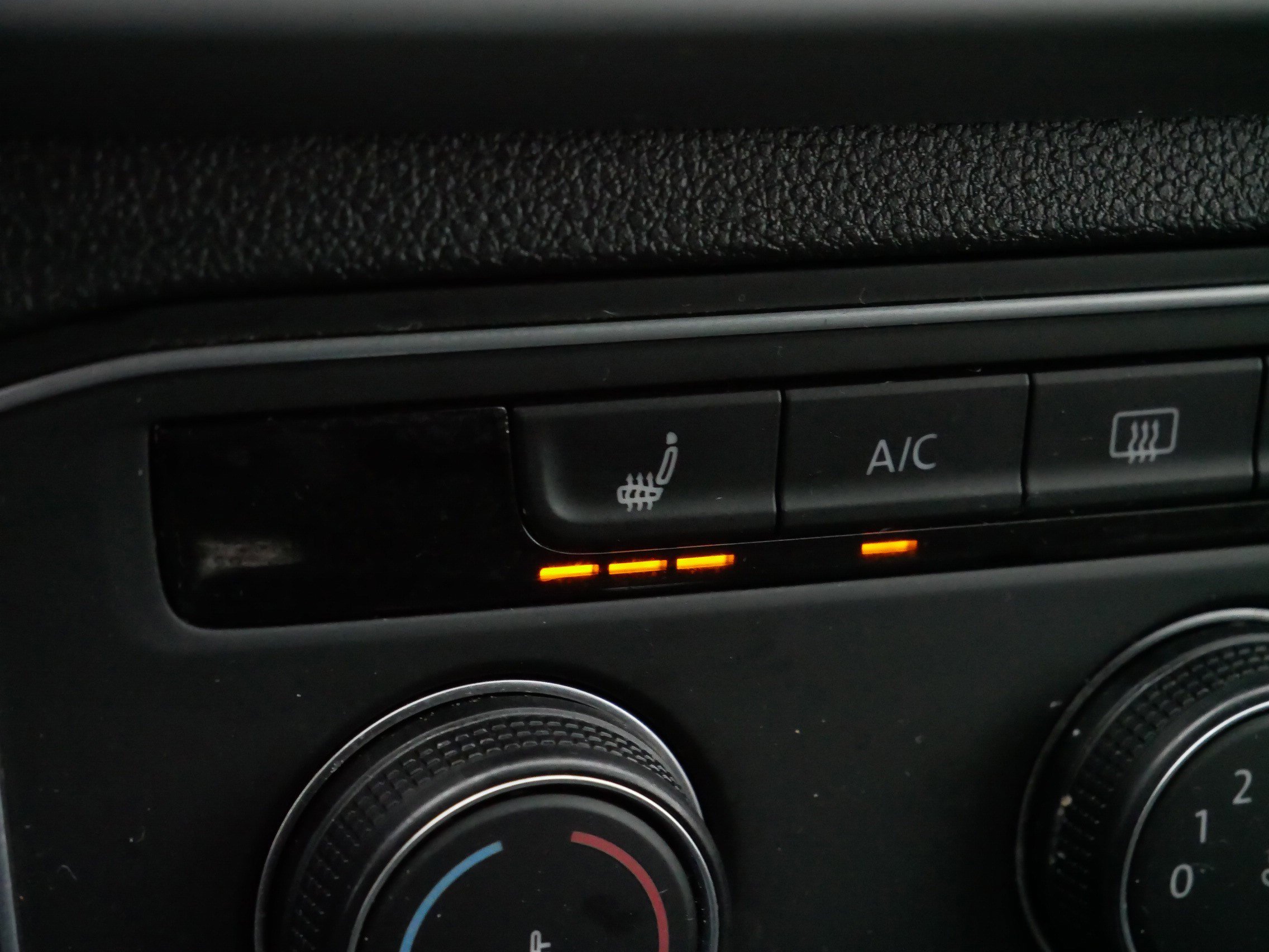 Certified 2022 Volkswagen Atlas SE image 31