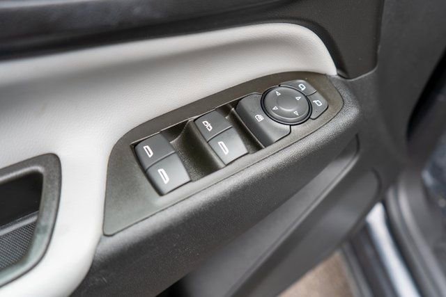 Used 2022 Chevrolet Equinox LS w/ LS Convenience Package AWD/4WD image 19