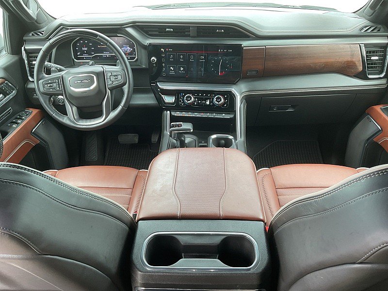 Used 2024 GMC Sierra 1500 Denali Ultimate AWD/4WD image 12