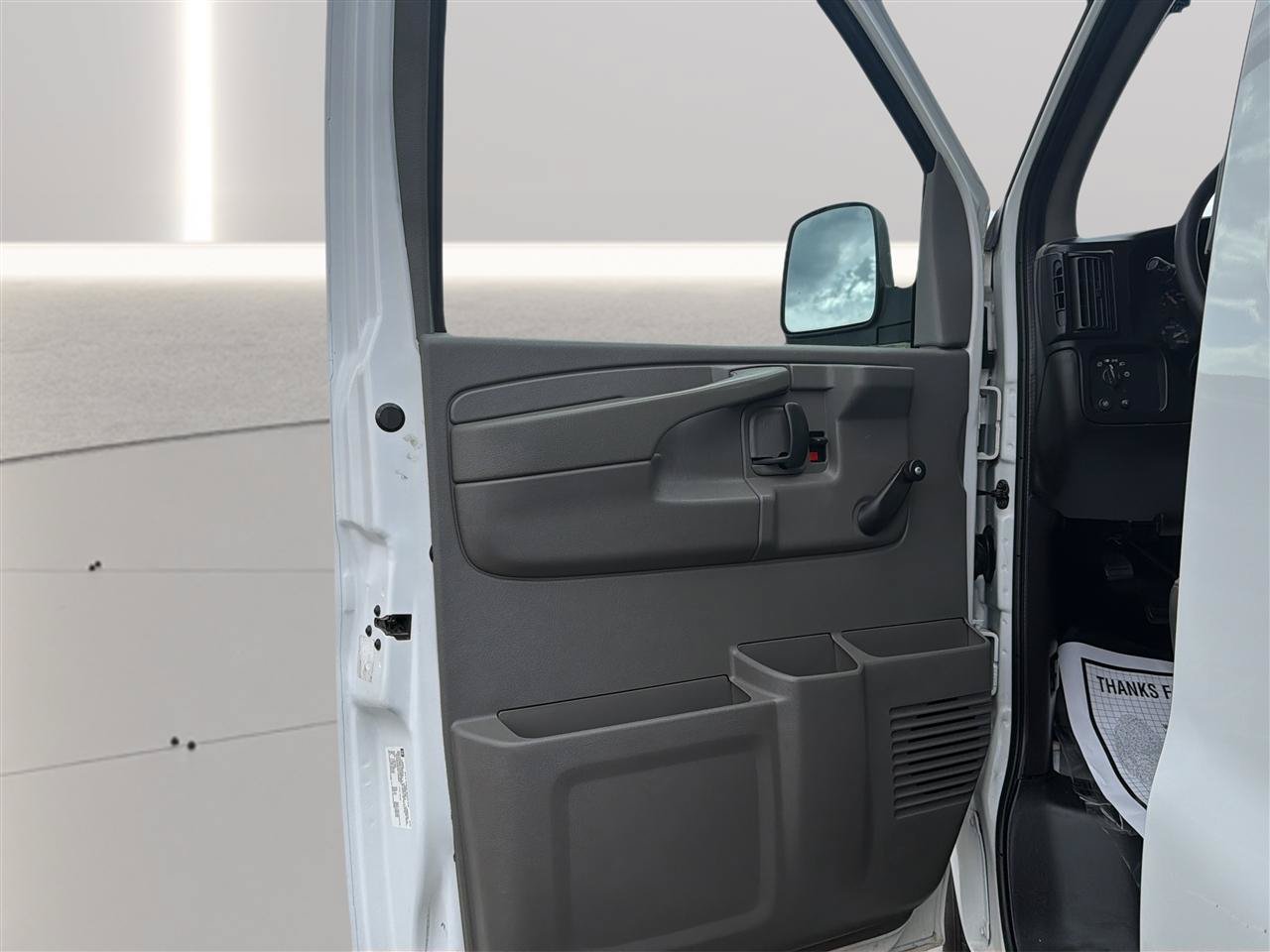 Used 2006 GMC Savana 2500 RWD image 14