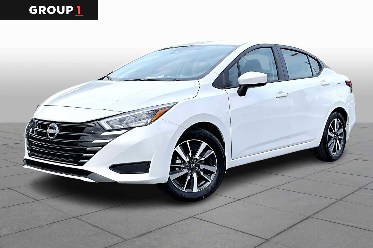 New 2025 Nissan Versa SV w/ Trunk Package