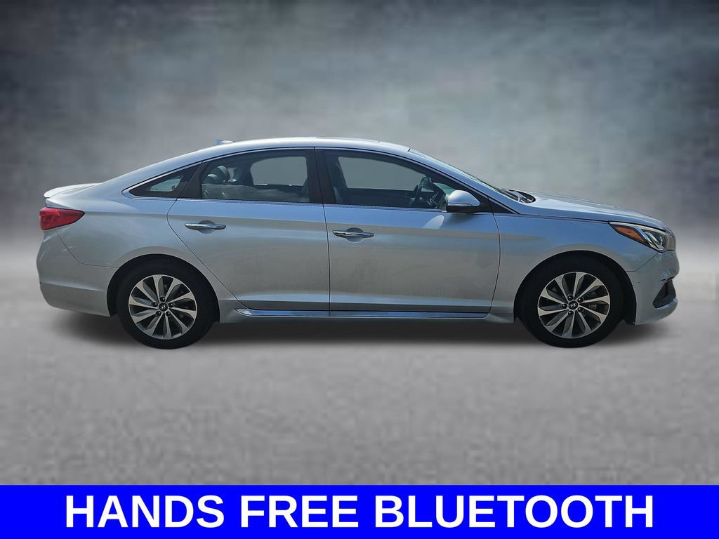 Used 2017 Hyundai Sonata Sport w/ Value Edition Package 02 FWD image 4