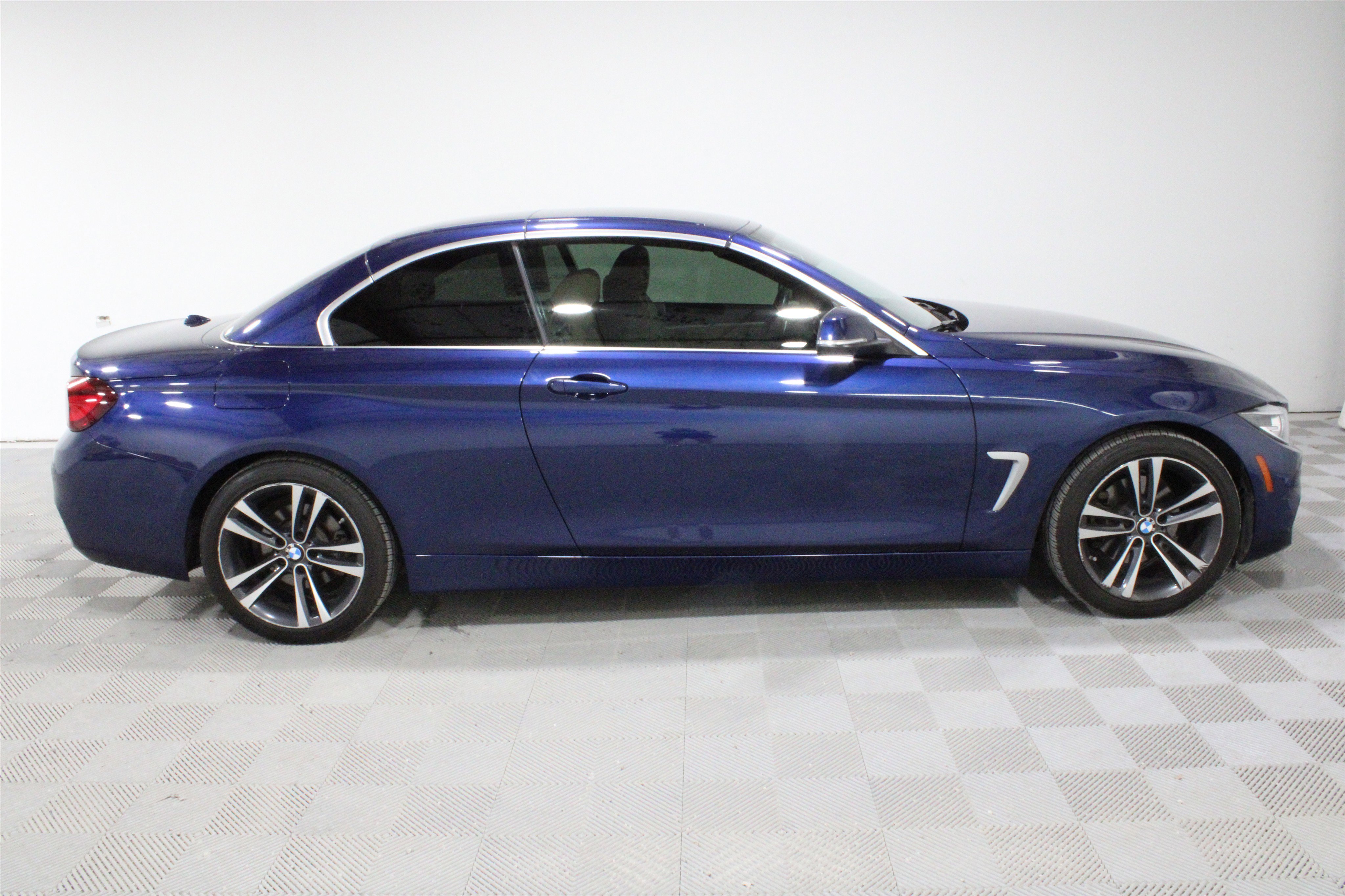 Used 2020 BMW 430i Convertible w/ Convenience Package RWD image 25