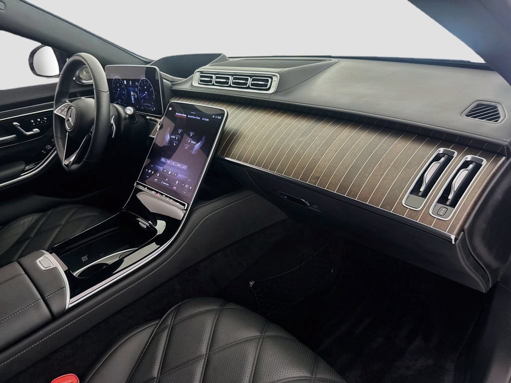 Used 2022 Mercedes-Benz Maybach S 580 4MATIC image 32