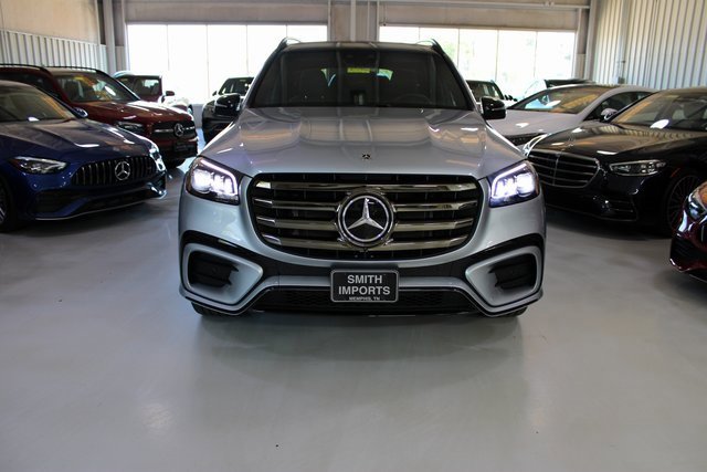 Used 2024 Mercedes-Benz GLS 450 4MATIC w/ AMG Line Exterior image 44