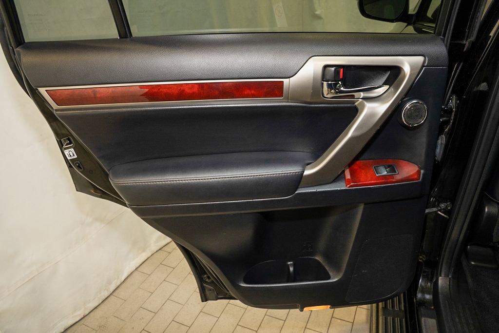 Used 2013 Lexus GX 460 Premium image 11