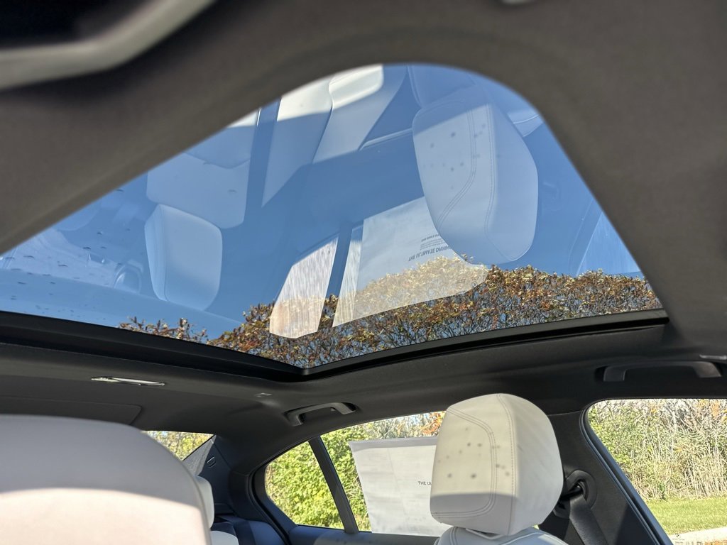 New 2025 BMW i5 M60 w/ Premium Package image 27