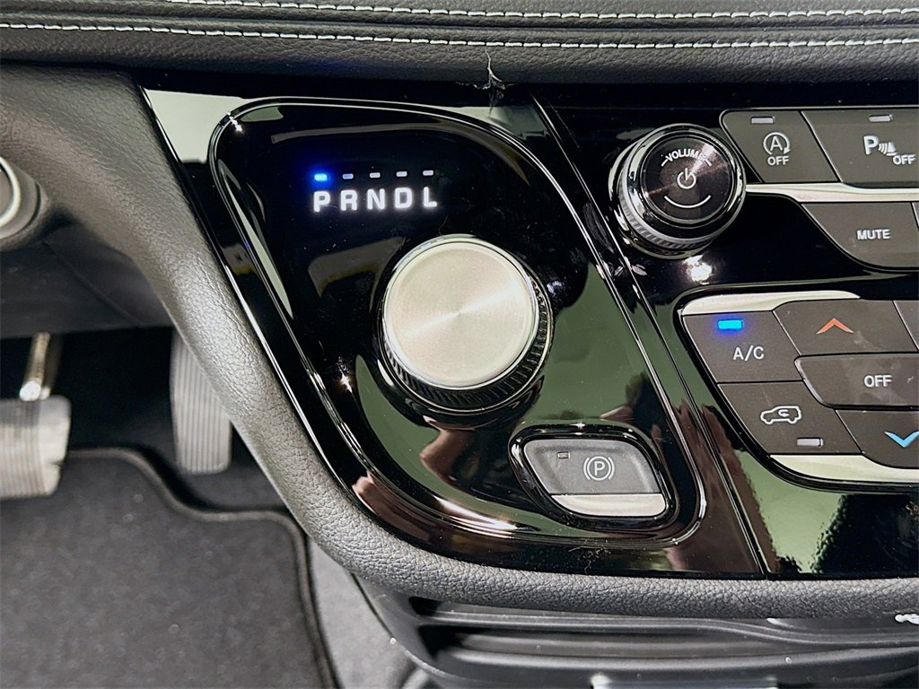 New 2026 Chrysler Pacifica Select image 18