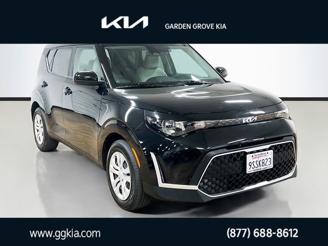 Certified 2025 Kia Soul LX FWD video 1