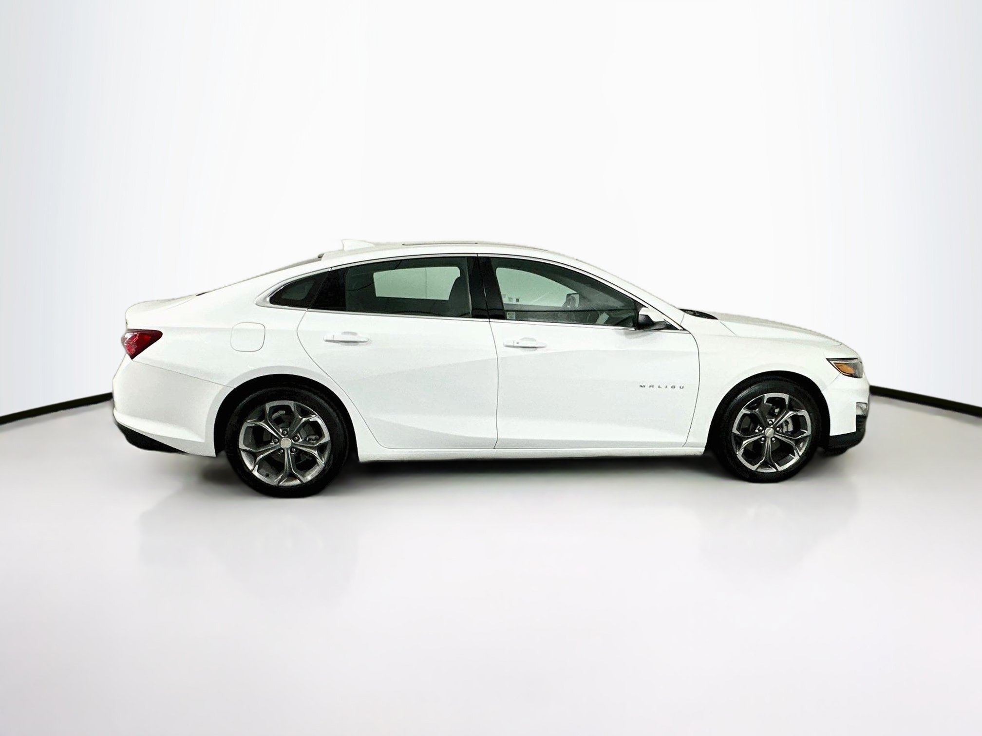 Used 2022 Chevrolet Malibu LT FWD image 10