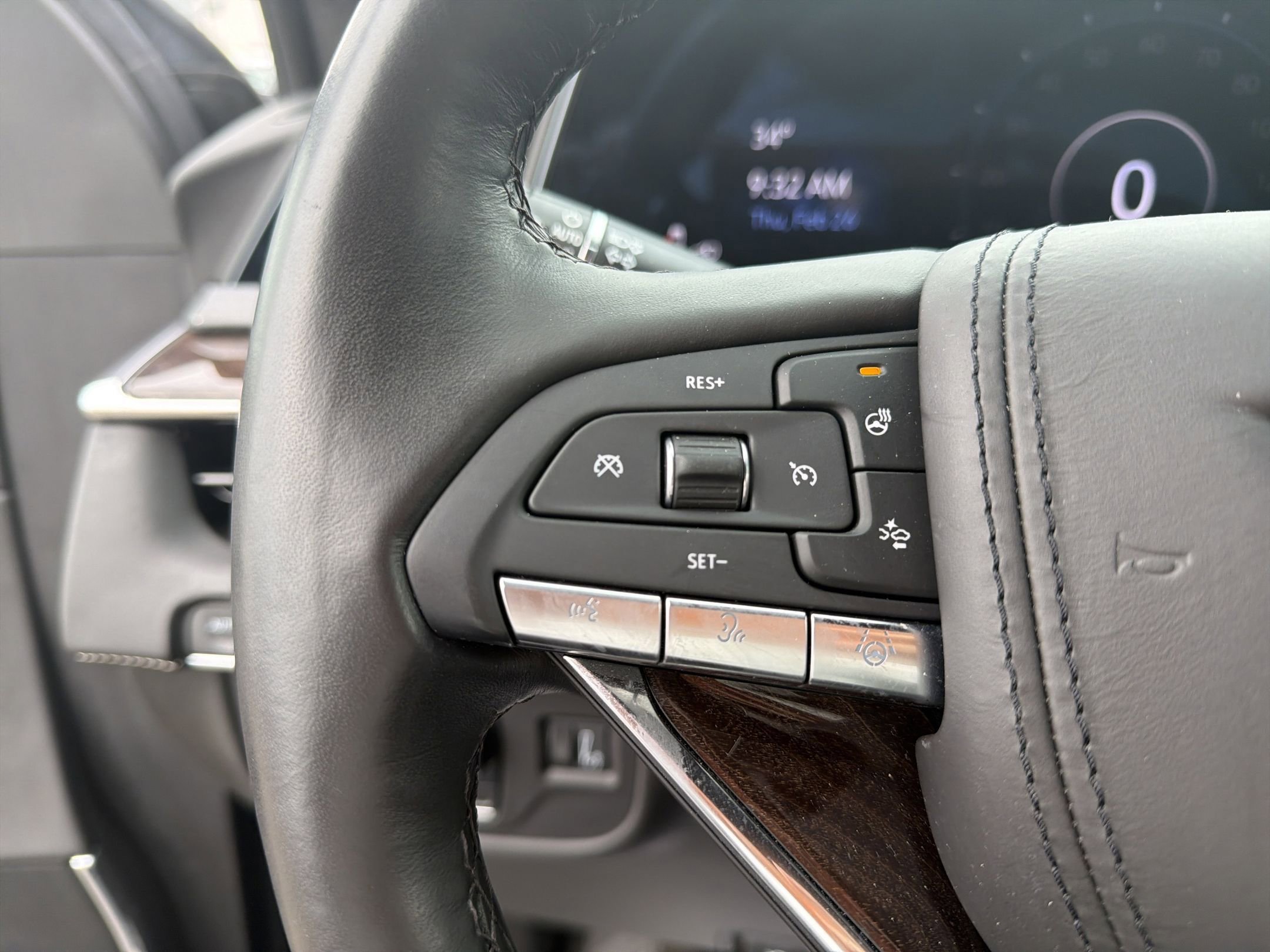 Certified 2023 Cadillac Escalade ESV Sport Platinum w/ LPO, ONYX Package image 13