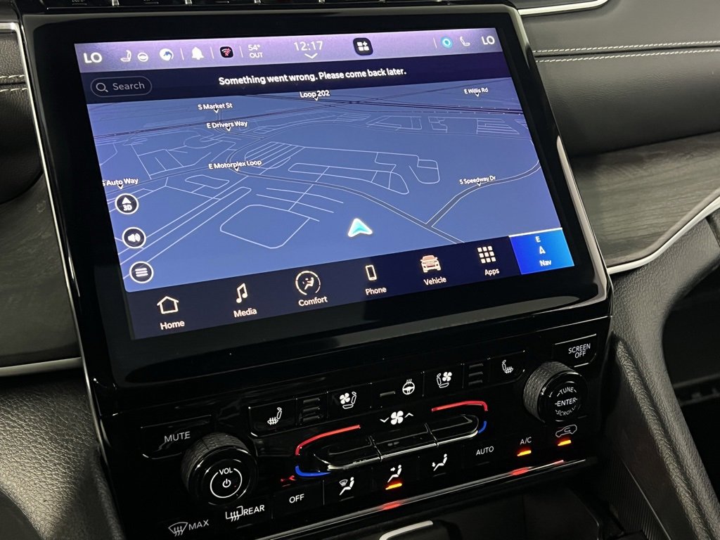 Certified 2024 Jeep Grand Cherokee Limited w/ Luxury Tech Group II image 17