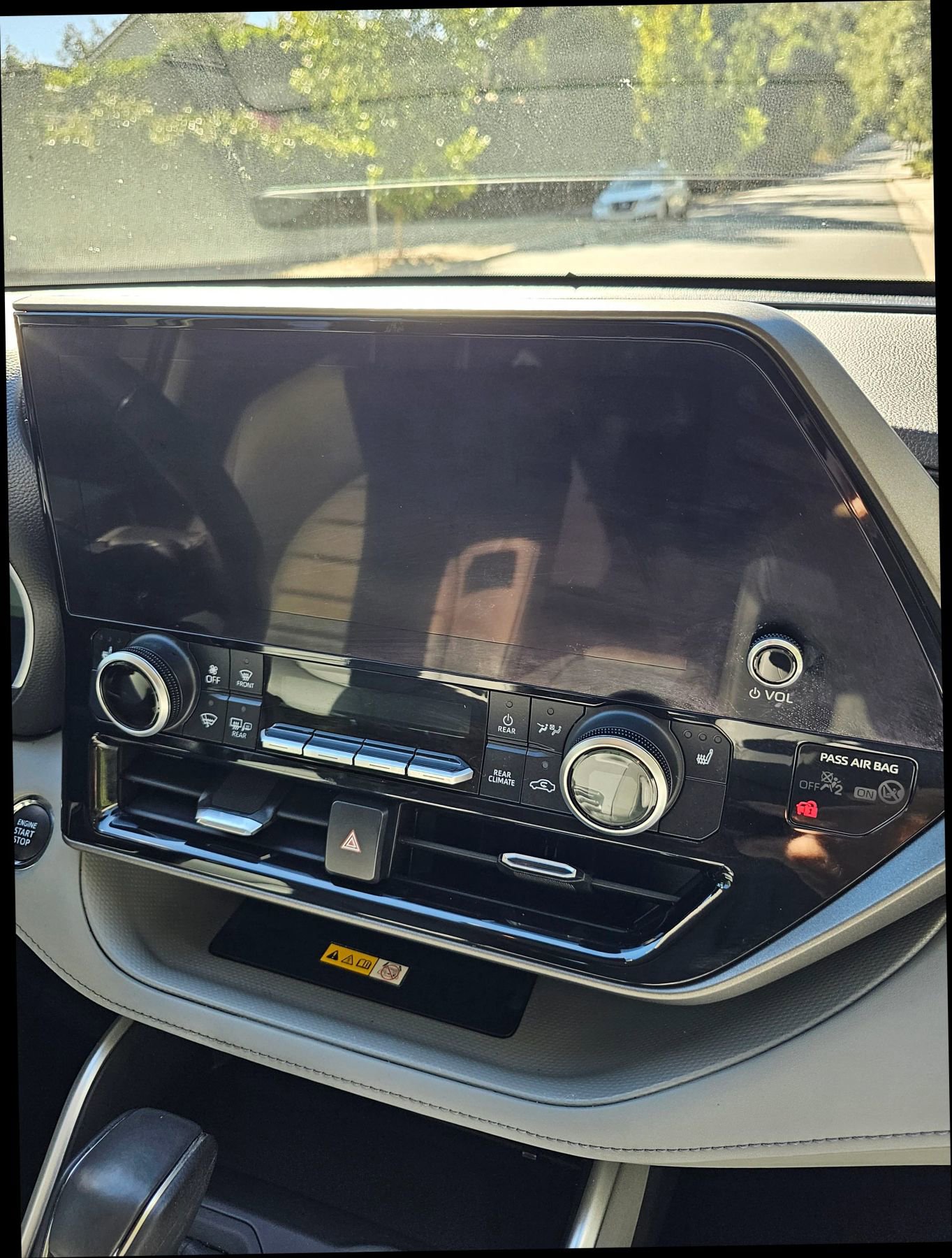 Used 2023 Toyota Highlander XLE image 35