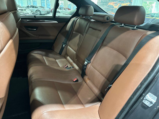 Used 2013 BMW 550i Sedan RWD image 48
