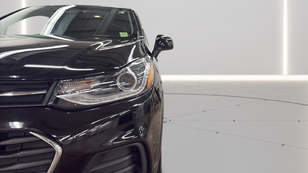 Used 2019 Chevrolet Trax LT w/ LT Convenience Package AWD/4WD image 32