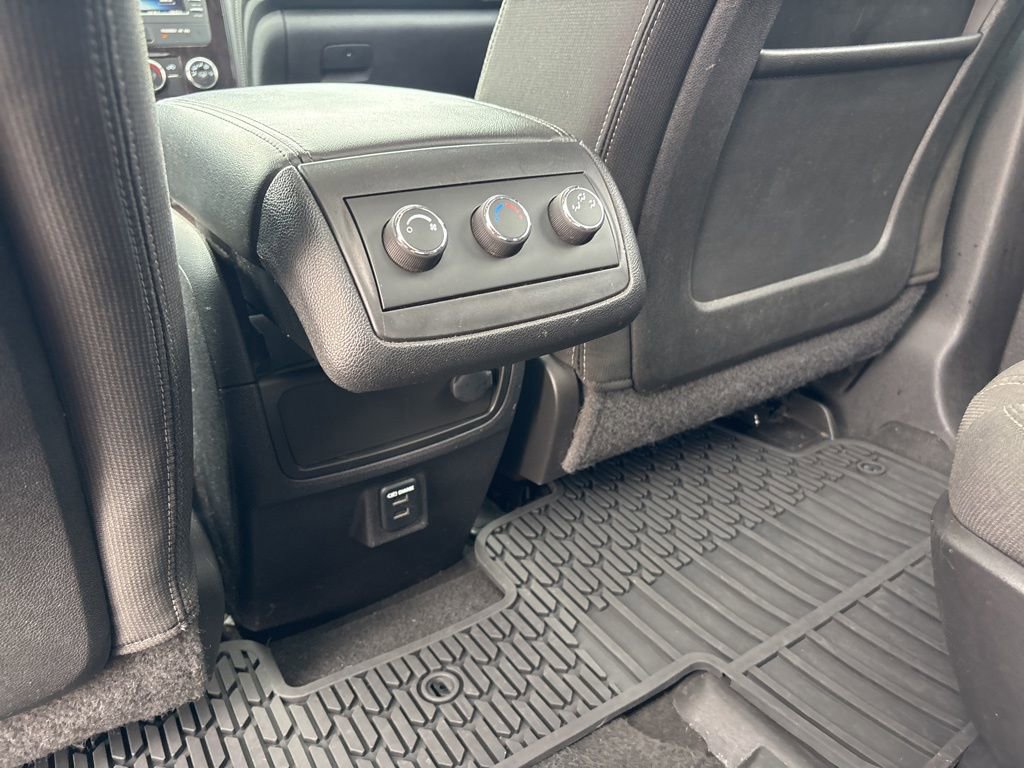 Used 2016 Chevrolet Traverse LT w/ Style and Technology Package AWD/4WD image 19