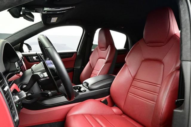 Certified 2023 Porsche Cayenne Turbo GT AWD/4WD image 5