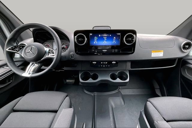 New 2025 Mercedes-Benz Sprinter 2500 image 7
