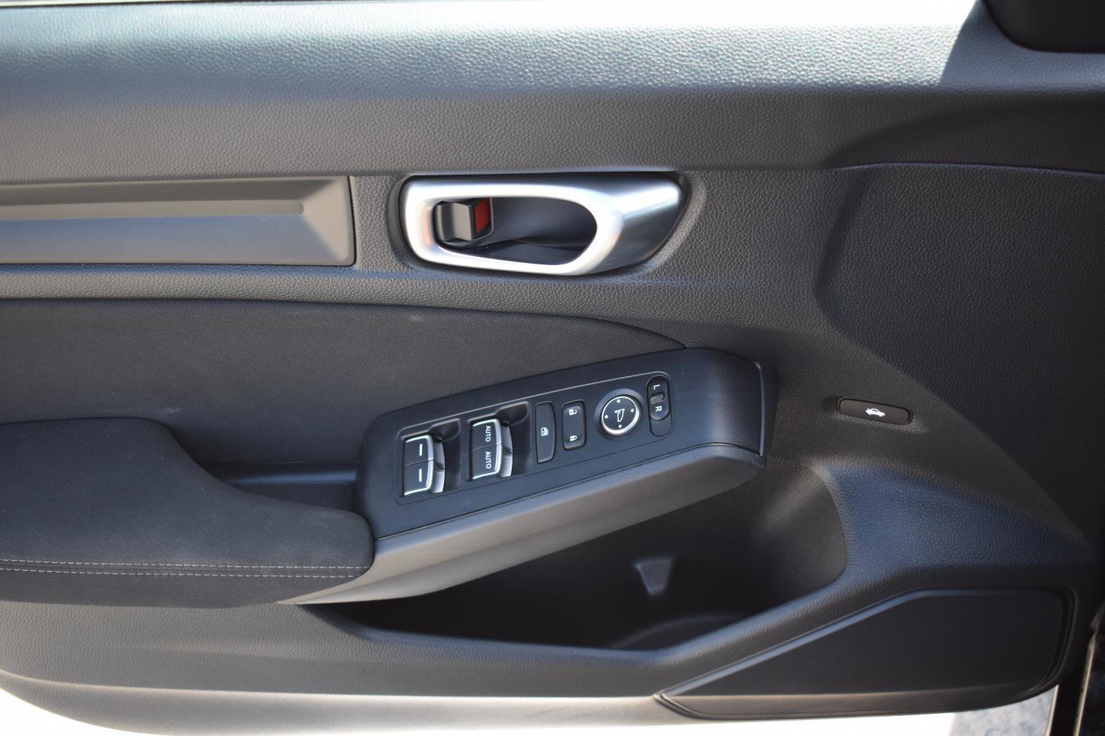 Used 2024 Honda Civic Sport image 17