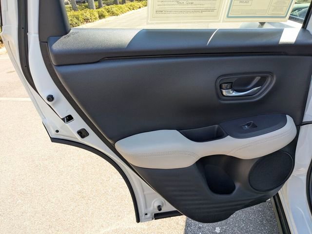 Certified 2024 Honda HR-V LX image 32