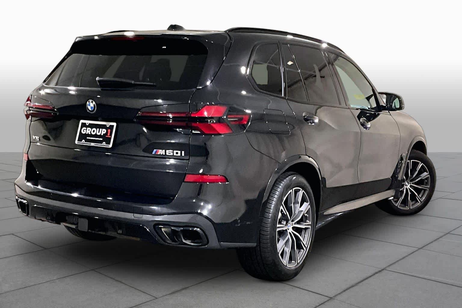 Used 2024 BMW X5 M60i AWD/4WD image 12