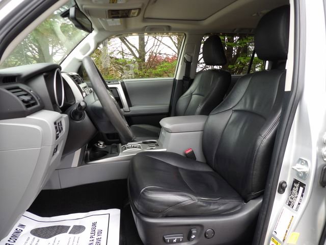 Used 2013 Toyota 4Runner SR5 w/ Convenience Pkg AWD/4WD image 13