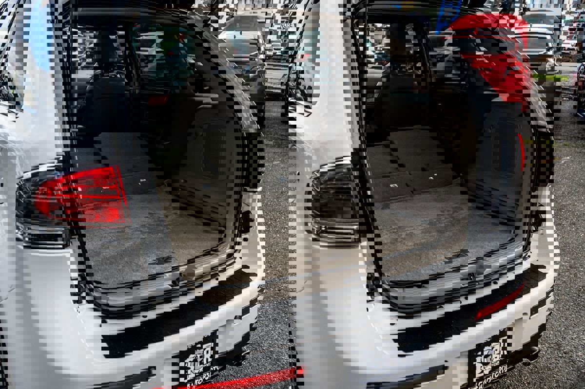 Used 2012 Lincoln MKX AWD image 19