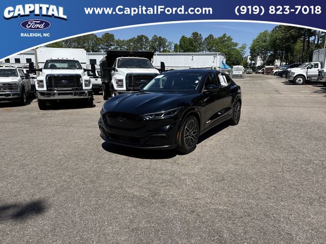 Certified 2025 Ford Mustang Mach-E Premium RWD image 4