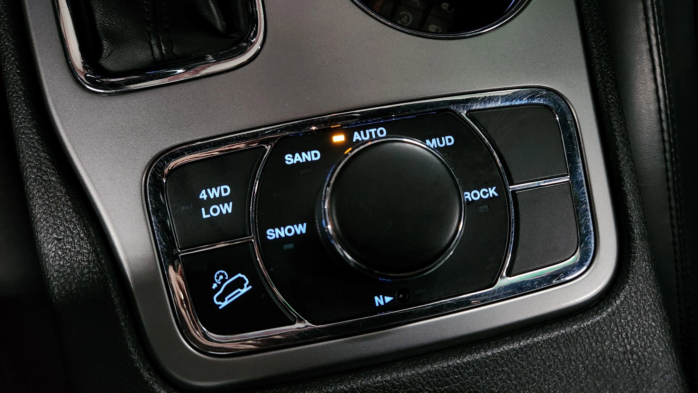 Used 2020 Jeep Grand Cherokee Laredo w/ Quick Order Package 2BN North image 30