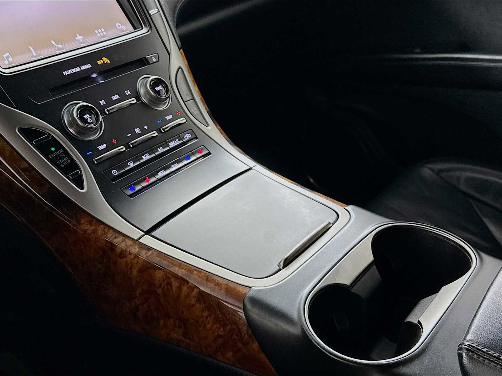 Used 2018 Lincoln MKX Reserve w/ Lincoln MKX Climate Package AWD/4WD image 16