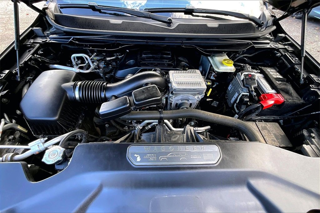 Used 2022 Jeep Wagoneer Series III w/ Flexible Seating Group image 26