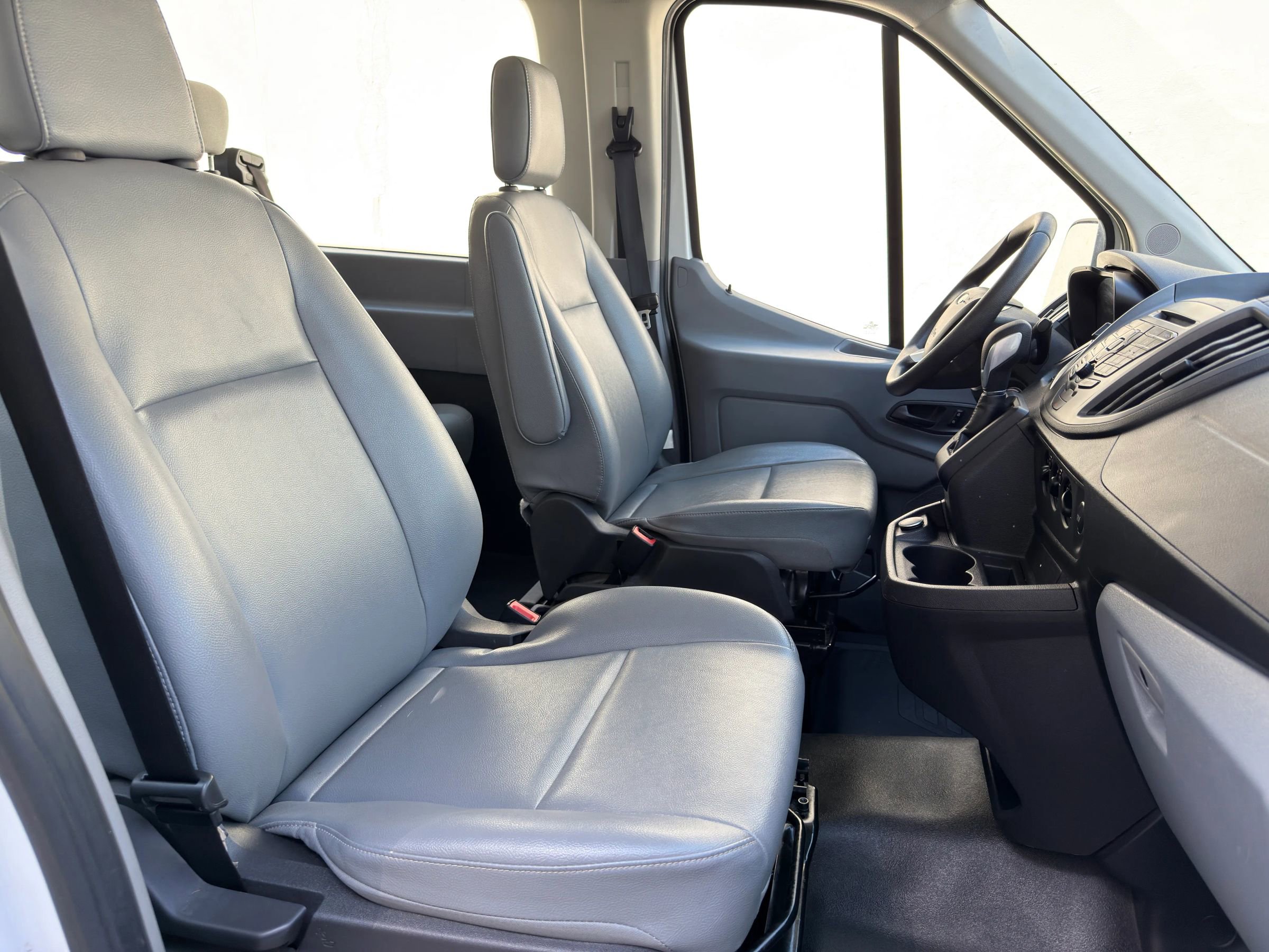 Used 2019 Ford Transit 350 XL RWD image 17