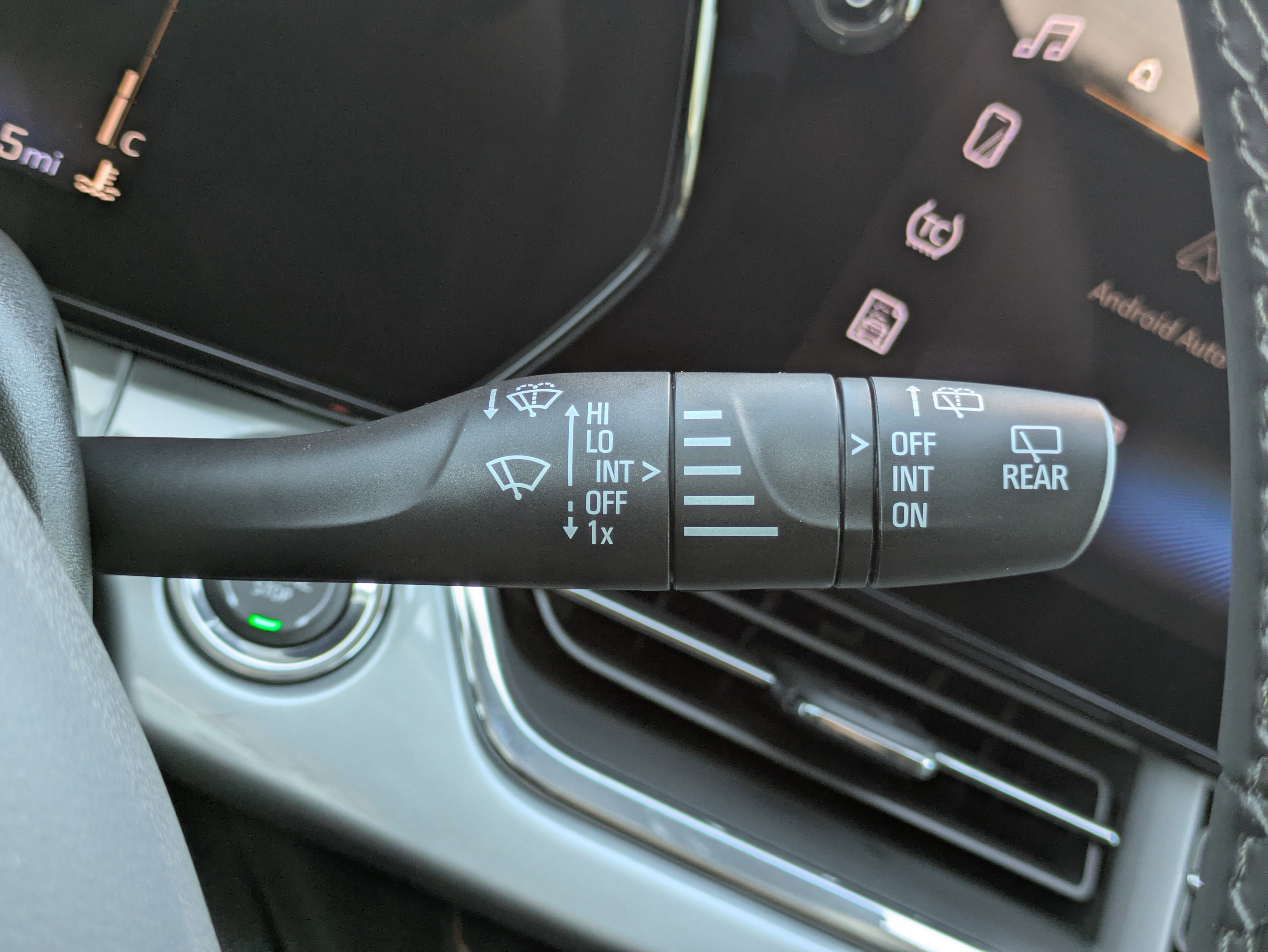 New 2025 Chevrolet Trax LT w/ Driver Confidence Package image 19