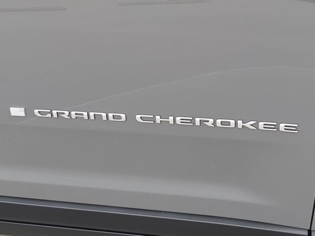New 2027 Jeep Grand Cherokee L Limited w/ Technology Group II AWD/4WD image 13
