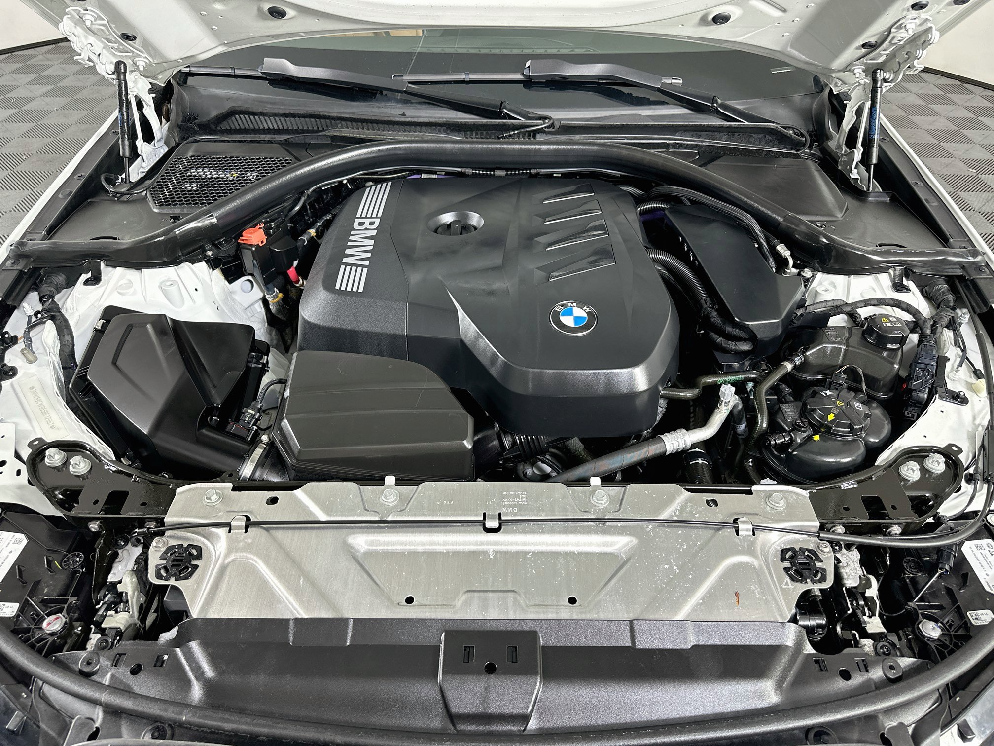 Used 2025 BMW 330i Sedan RWD image 35