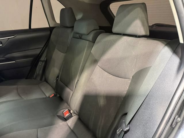 Used 2019 Toyota RAV4 XLE w/ Convenience Package FWD image 25
