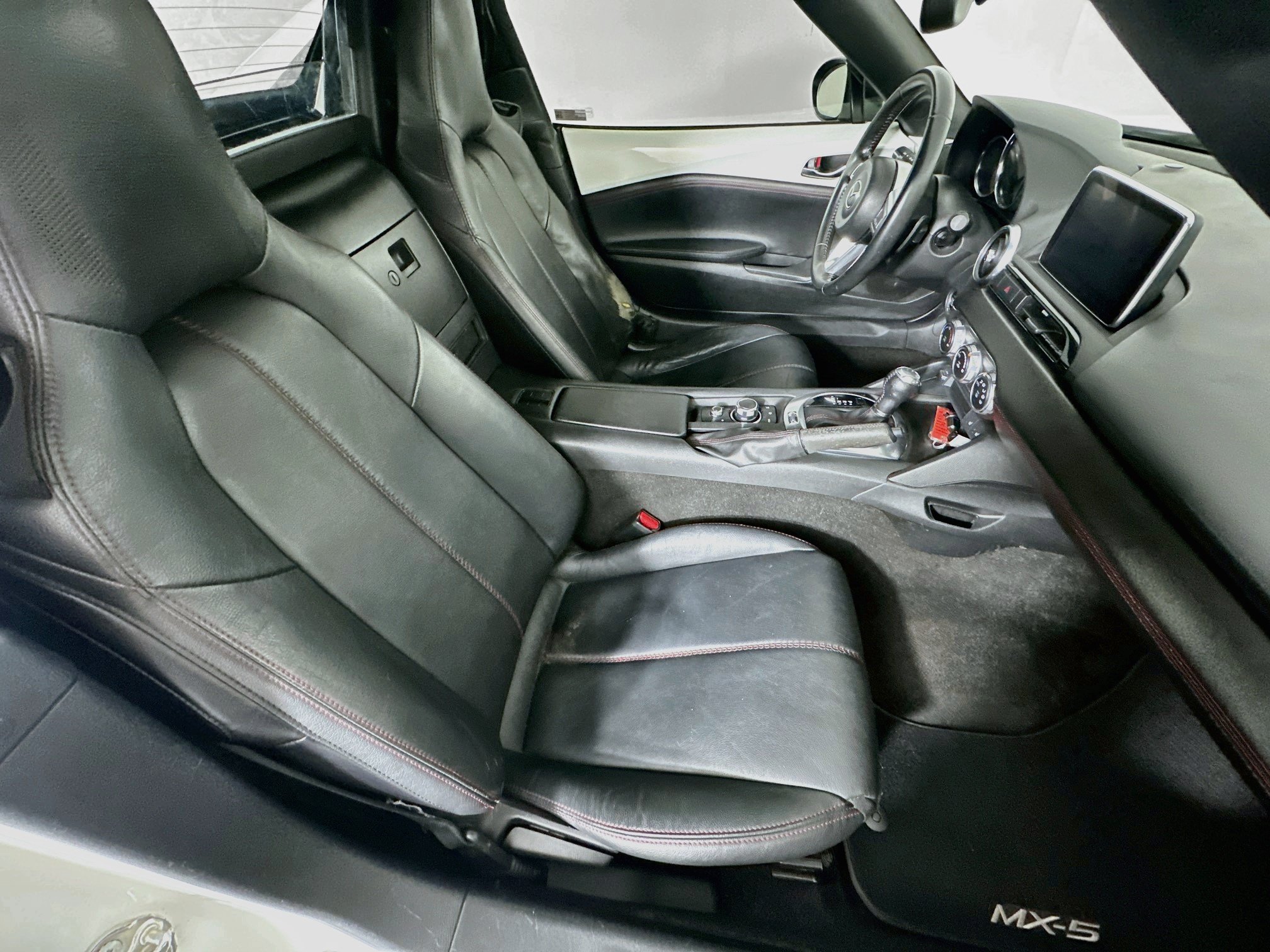 Used 2017 MAZDA MX-5 Miata RF Grand Touring RWD image 27