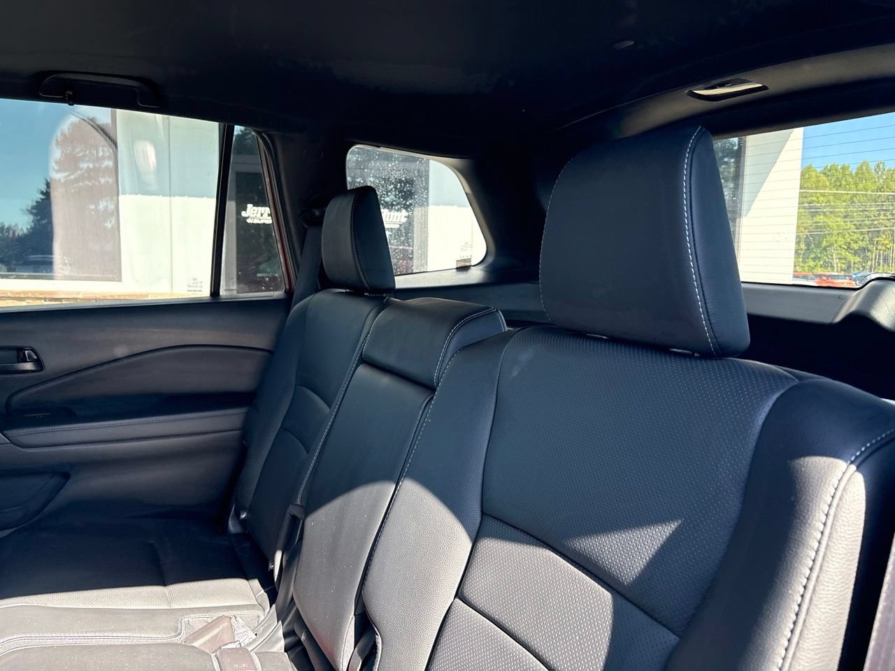 Used 2023 Honda Passport EX-L image 5