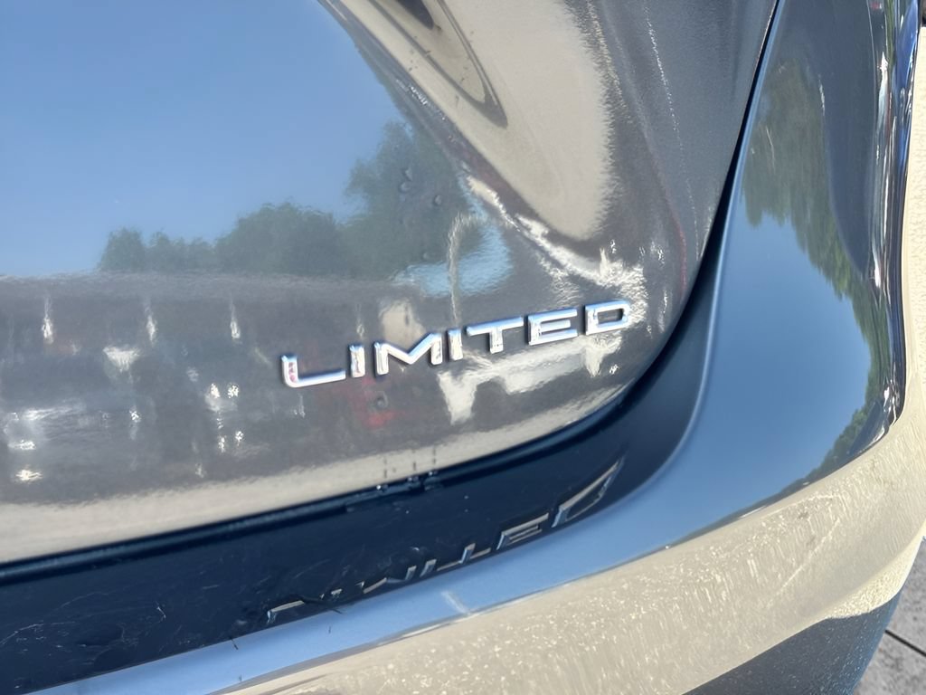 Used 2014 Toyota Avalon Limited FWD image 23