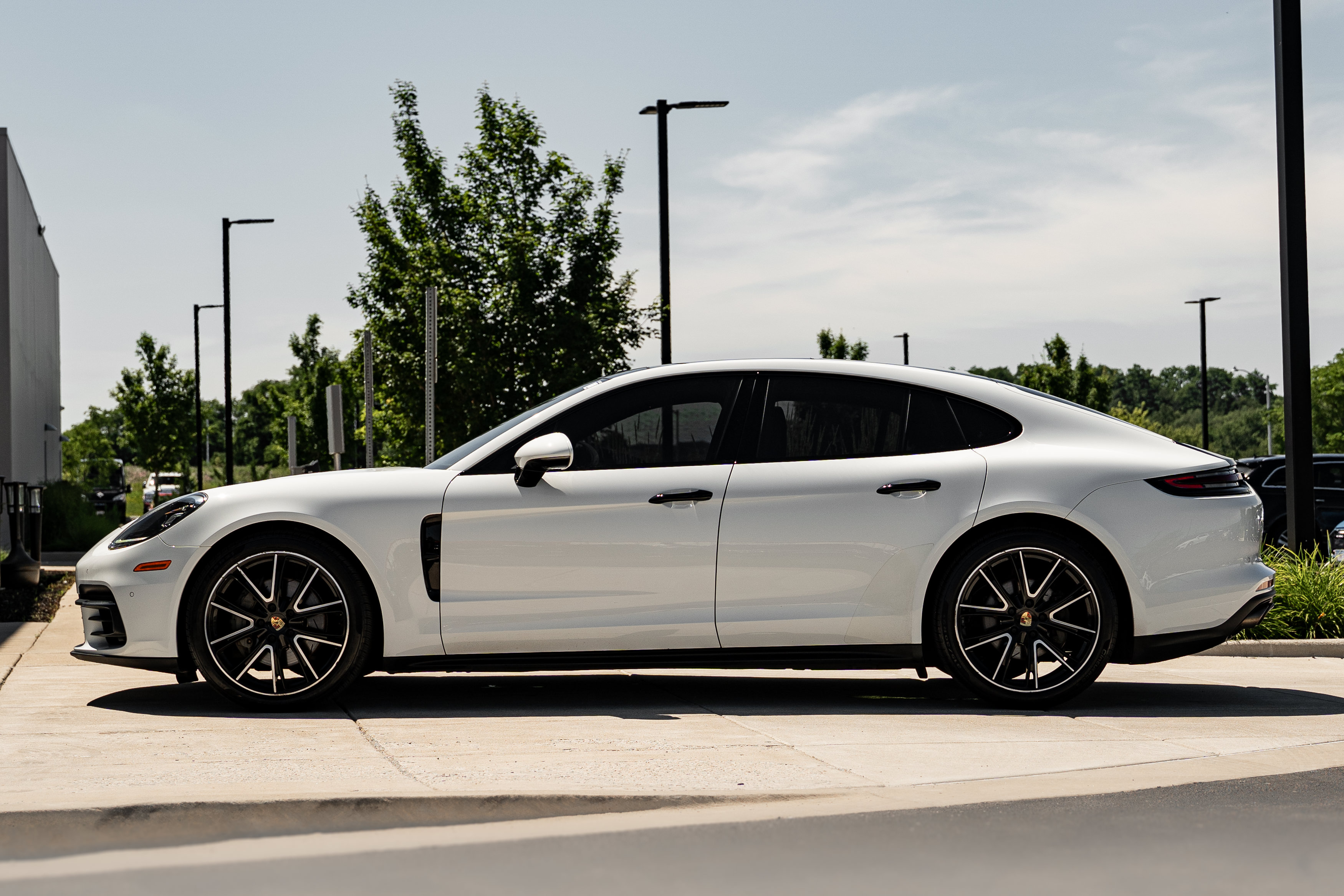 Used 2018 Porsche Panamera 4S AWD/4WD image 6