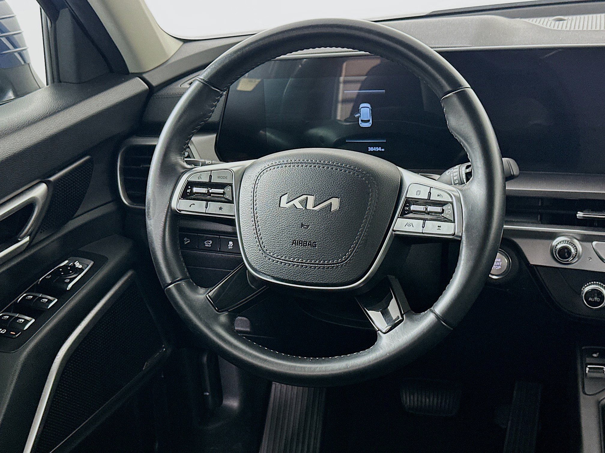 Used 2025 Kia Telluride S FWD image 18