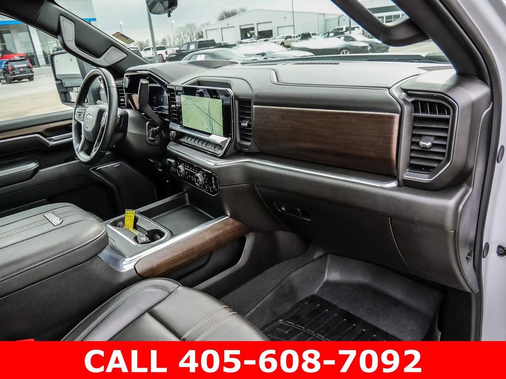 Certified 2025 Chevrolet Silverado 2500 High Country w/ High Country Premium Package image 18
