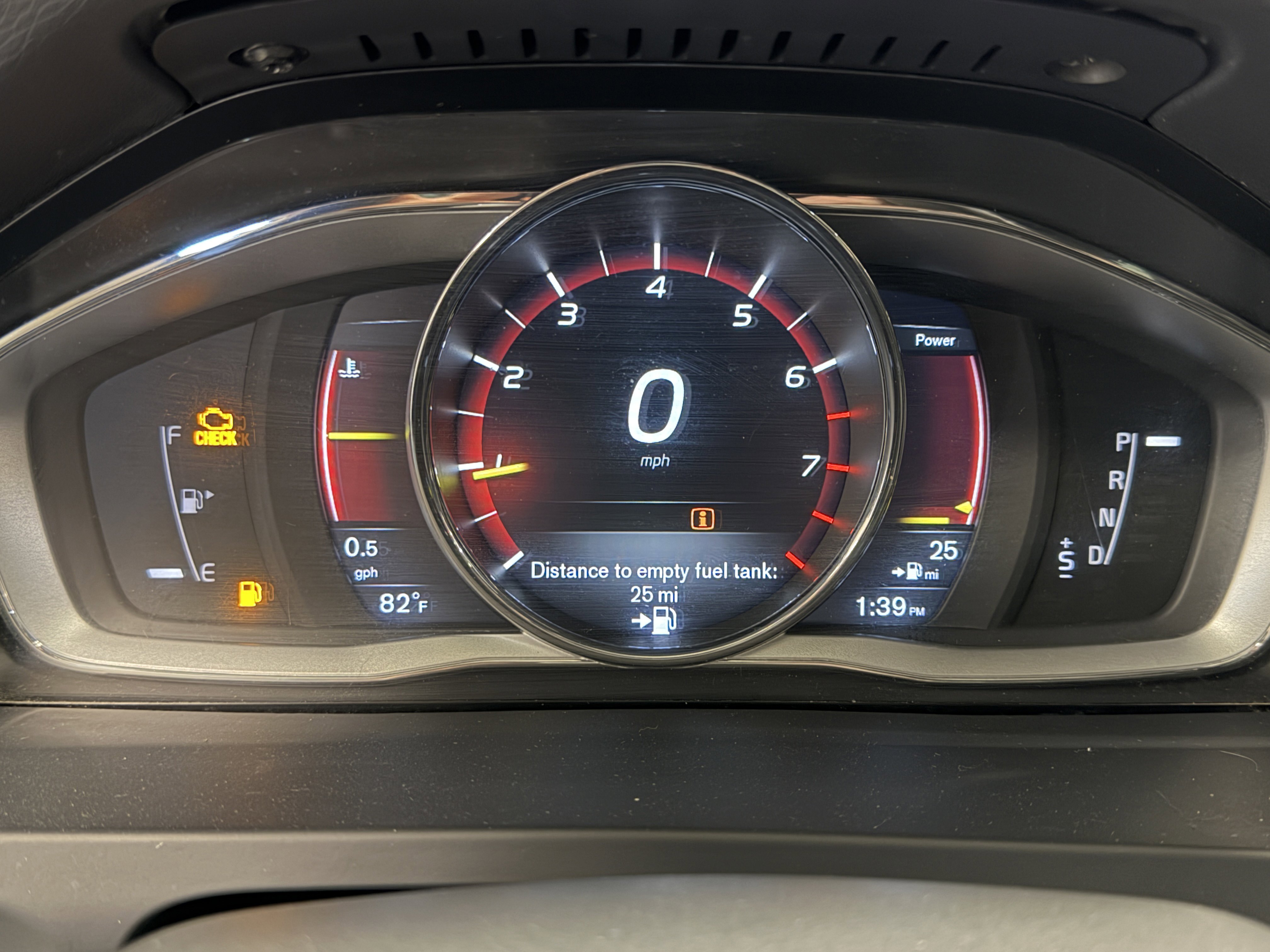 Used 2017 Volvo V60 T6 R-Design Platinum w/ Climate Package image 20