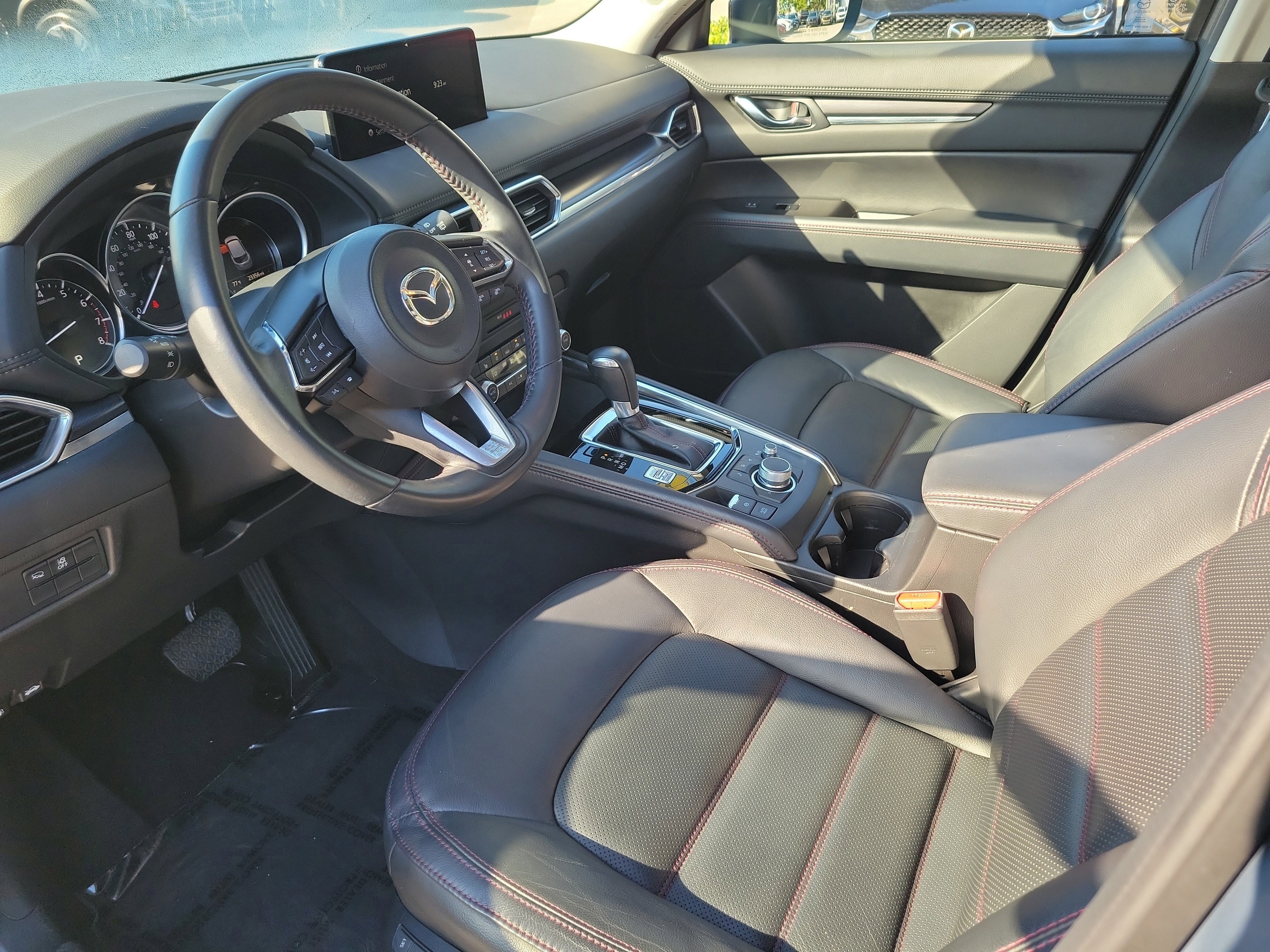 Used 2023 MAZDA CX-5 Carbon Edition image 10