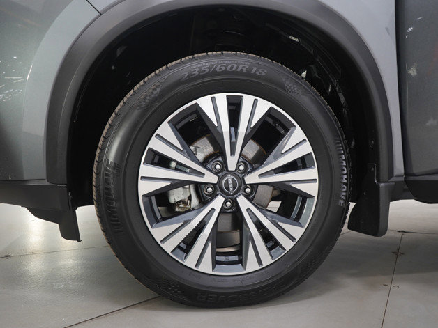 Used 2022 Nissan Rogue SV image 31