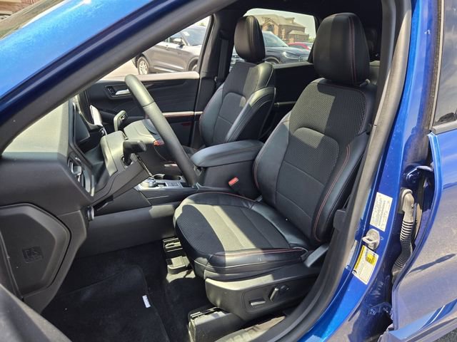 Used 2023 Ford Escape ST-Line w/ Tech Pack #1 AWD/4WD image 10