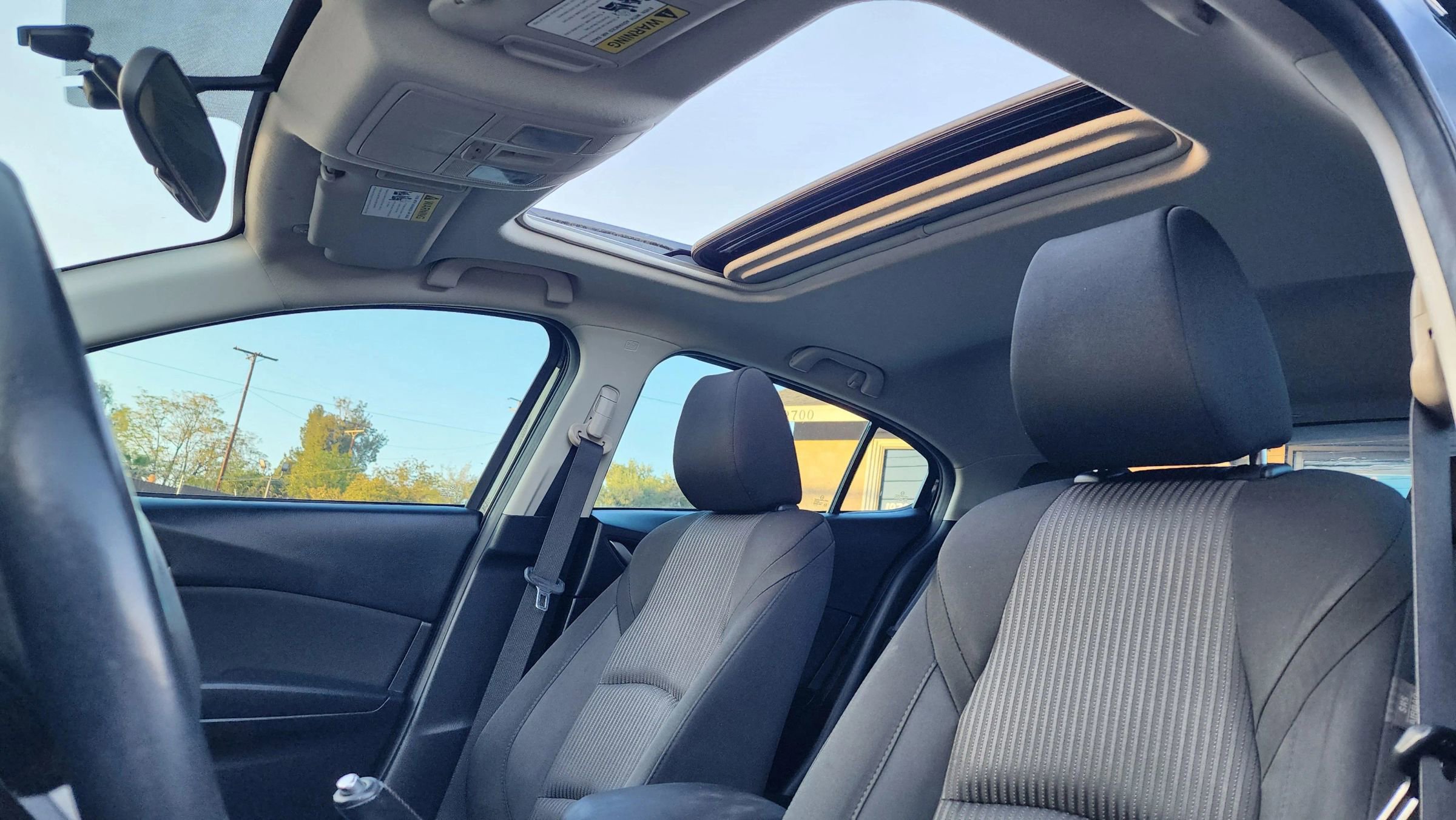 Used 2016 MAZDA MAZDA3 i Touring image 13